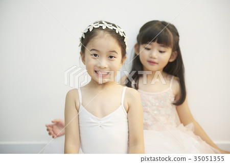 朋友，孩子，兄弟姐妹，芭蕾舞 35051355