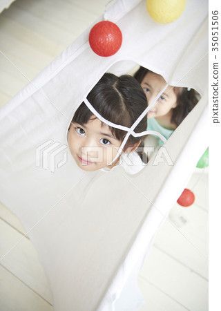 Friends, children, siblings, play Friends, children, siblings, play 35051506