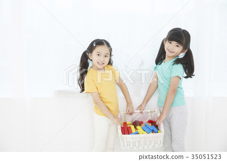 Friends, children, siblings, play 35051523