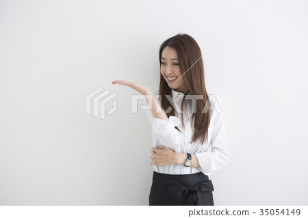 Standing appearance of OL Standing appearance of OL 35054149