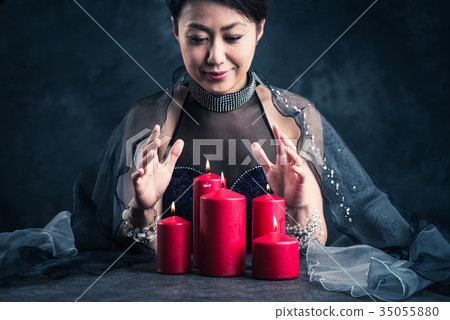 算命先生圖像的女人 35055880