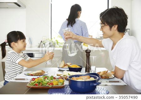 Family eating 35057490