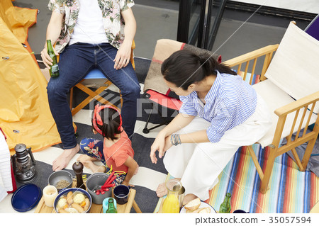 Outdoor party on the veranda Outdoor party on the veranda 35057594