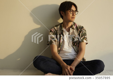 Portrait of a man who takes a western day 35057895