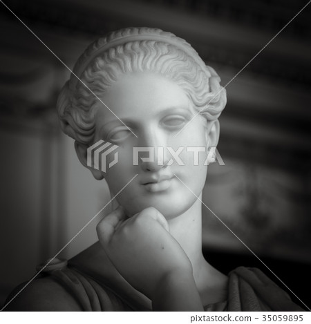 Head and shoulders detail of the ancient sculpture Head and shoulders detail of the ancient sculpture 35059895