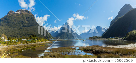 New Zealand Fiordland National Park Milford Sound New Zealand Fiordland National Park Milford Sound 35062569