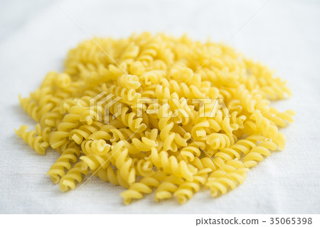 Pasta Fujiri 35065398