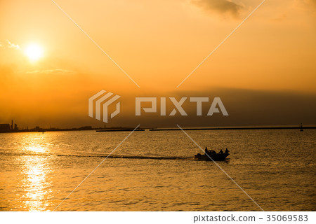 日落,晚上,日落,海,剪影,海岸線,由後照,海岸線 日落,晚上,日落,海,剪影,海岸線,由後照,海岸線 35069583