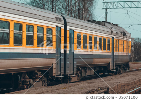 Yellow diesel train 35071100