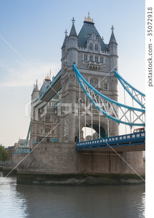 Tower Bridge in the morning, London, England Tower Bridge in the morning, London, England 35072918