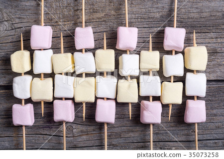 Colorful marshmallow skewers 35073258