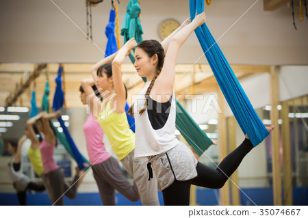 Aerial Yoga Aerial Yoga Hammock Yoga 35074667