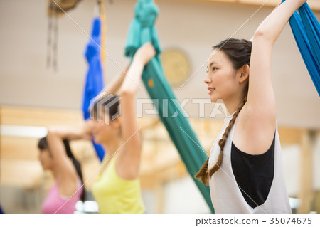 Aerial Yoga Aerial Yoga Hammock Yoga Aerial Yoga Aerial Yoga Hammock Yoga 35074675
