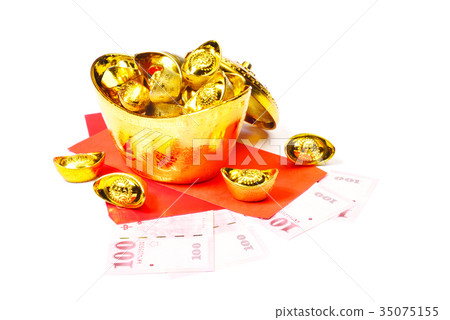 Chinese gold sycee and Chinese red envelope  35075155
