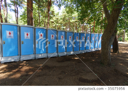 Temporary toilet 35075956