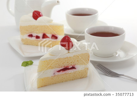Strawberry short Strawberry short 35077713