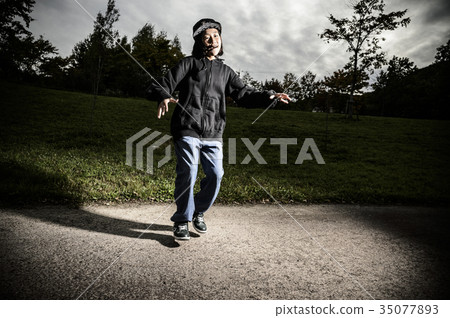 HIPHOP dance 35077893