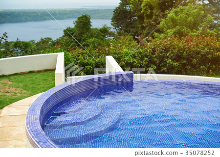 Empty pool in outdoor Empty pool in outdoor 35078252