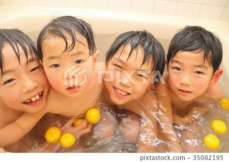 Yuzu hot spring of all the brothers Yuzu hot spring of all the brothers 35082195