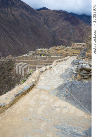 The archaeological site at Ollantaytambo The archaeological site at Ollantaytambo 35082976