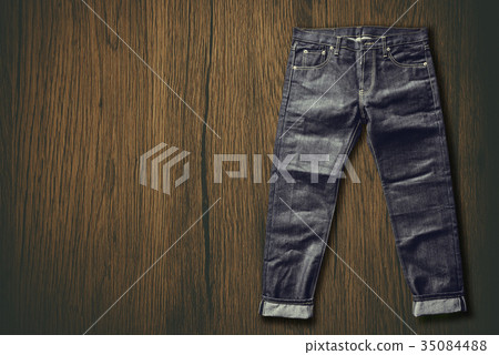 jean put on wooden 35084488