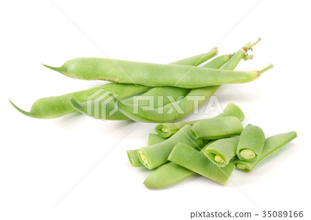 Green beans isolated on a white background Green beans isolated on a white background 35089166