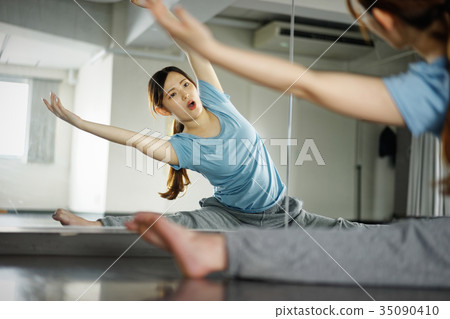 Company Lesson Company Lesson 35090410