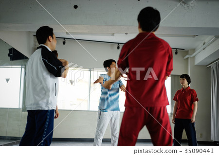 Company Lesson 35090441