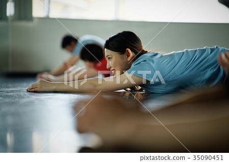 Company Lesson Company Lesson 35090451