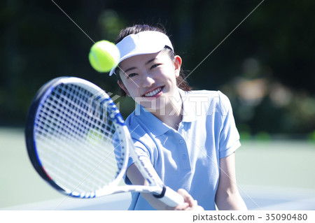 打網球的女人 打網球的女人 35090480