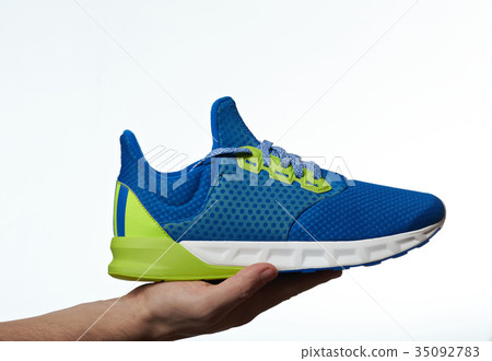 Hand hold sport shoe 35092783