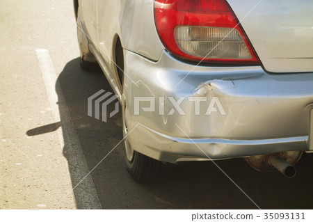 Car dent Car dent 35093131