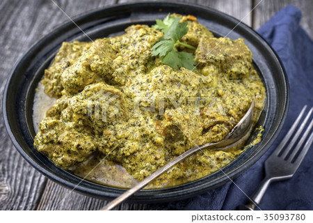 Traditional Indian Lamb Curry  35093780