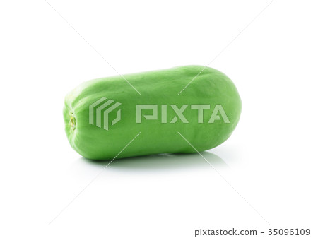 Ripe papaya on white background. 35096109