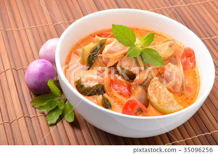 Thai cuisine 35096256