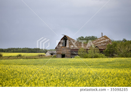 Storm Clouds Canada Abandoned house 35098285