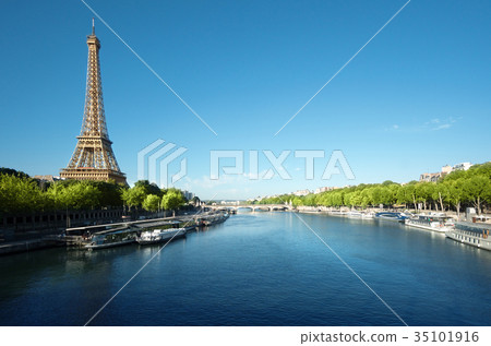 Eiffel tower, Paris. France Eiffel tower, Paris. France 35101916