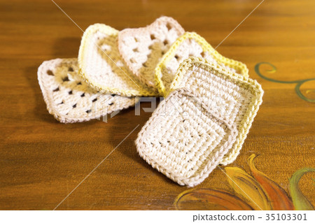 knit knit 35103301