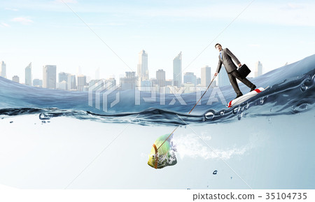 Catch big fish 35104735