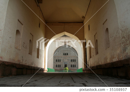 Verandah at Entrance 35108937