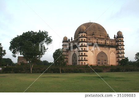 Majestic Gumbaz 35109883