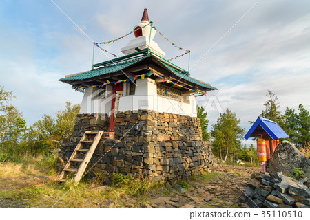 Stupa in Shad Tchup Ling Buddhist monastery  35110510
