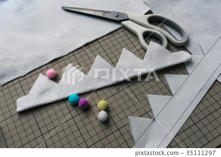 打個冠冕 35111297