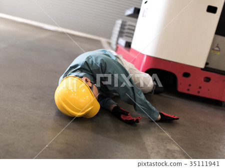 accident, forklift, forklifts 35111941