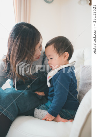 child, whelp, younger 35112523