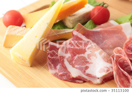 Meal image 35113100