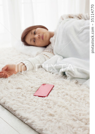 中間的女人醒來 35114770