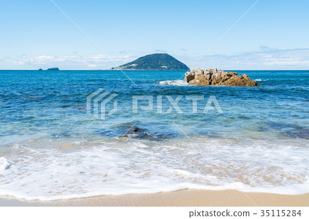 從Shikashima看到的玄海島 從Shikashima看到的玄海島 35115284