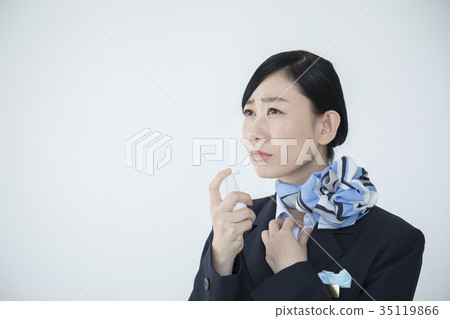 CA Cabin Attendant Spraying Throat 35119866
