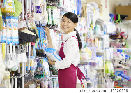 100日元店 35120328